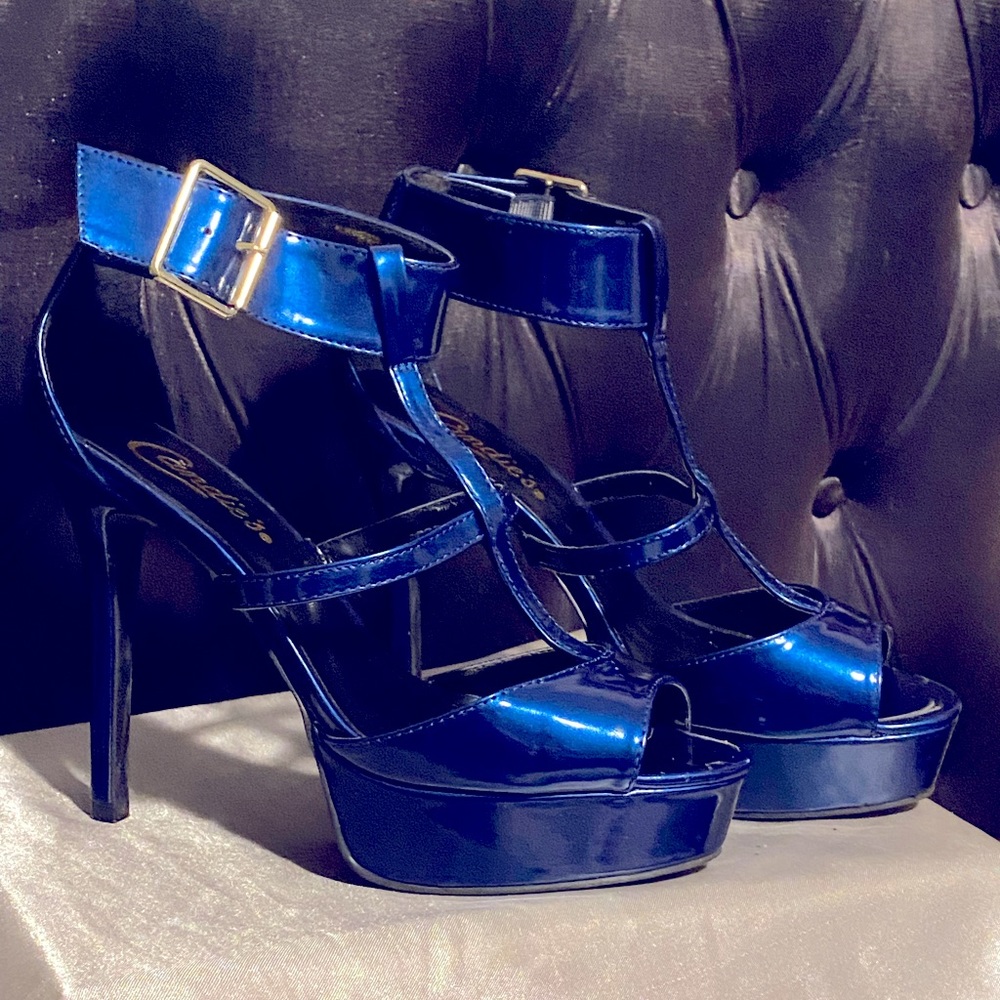 Candies size 8 blue heels